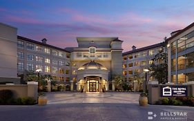 The Royal Kelowna - Bellstar Hotels & Resorts